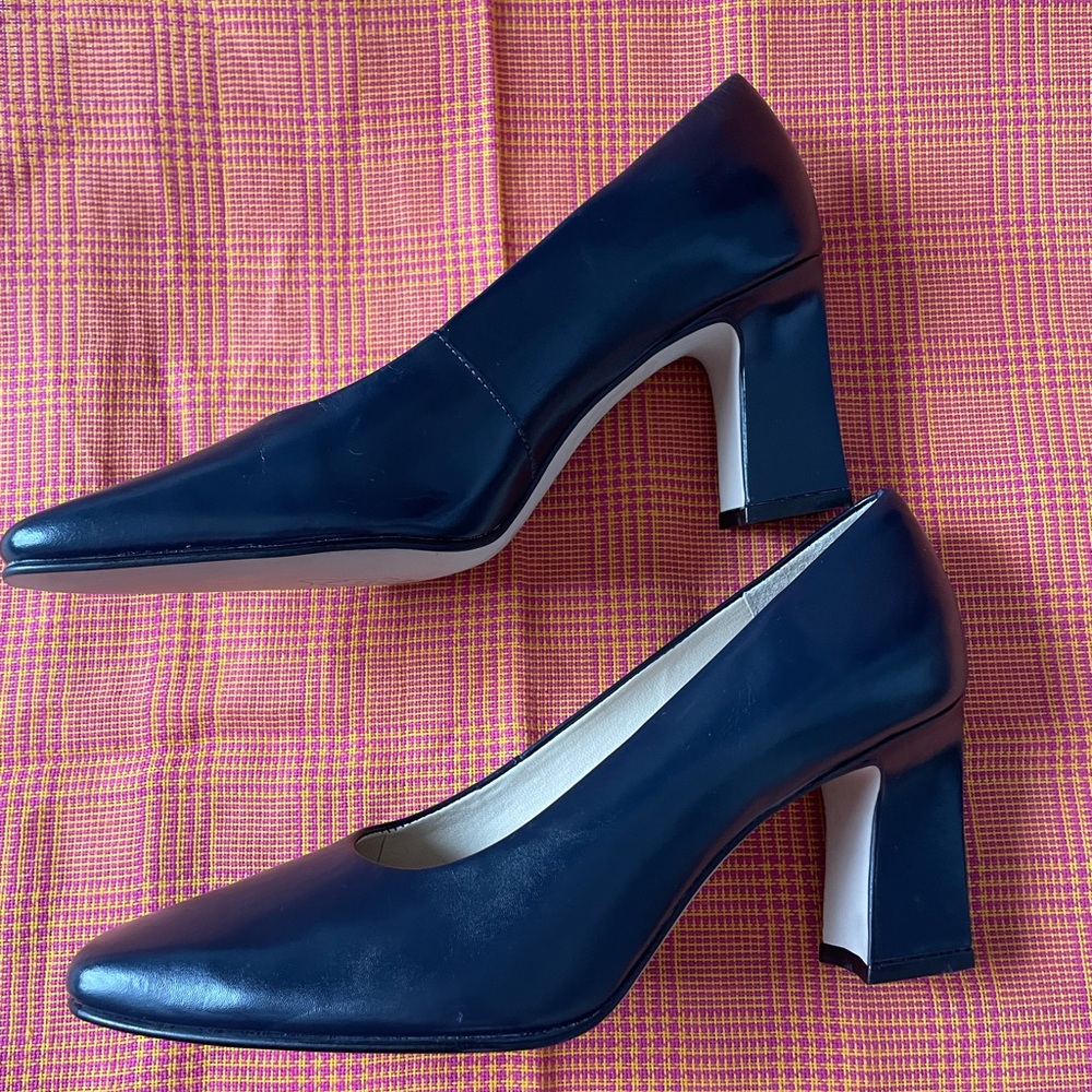 Vintage Elegant Navy Women's Heels